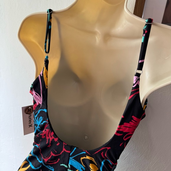 Hurley Low Back One Piece NWT - Picture 7 of 7